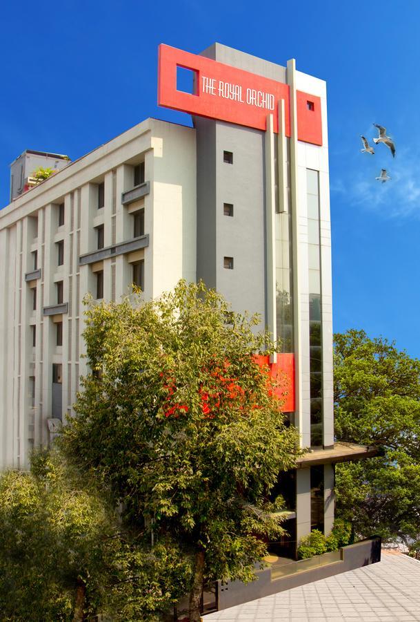 The Royal Orchid Hotel, Chembur Bombay Exterior foto